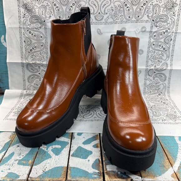 NEW Portland Boot Company Lug Sole Hiker Booties Boots Women's 8 Mocha Slip on - Picture 5 of 10